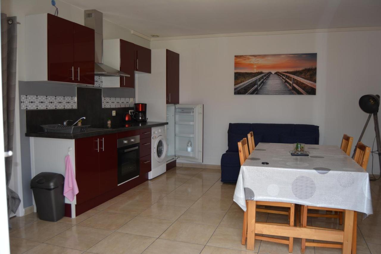 Reve Mediterraneen, La Vie De Chateau Le Barcares Bagian luar foto